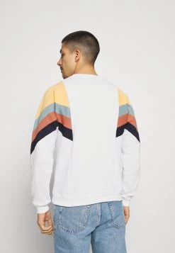 Kaotiko CREW SEATTLE UNISEX - Sweatshirt - White -Kaotiko || Fire & Glory Populaire Magasin 0ca2b582433c446ab2a0f12e6f76ff33