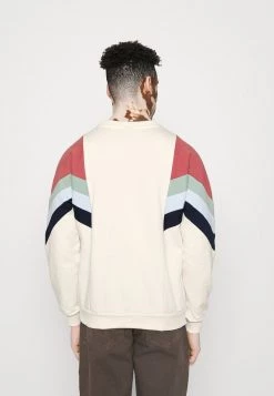 Kaotiko - Unisex CREW SEATTLE - Sweatshirt - Marfil/burgundy -Kaotiko || Fire & Glory Populaire Magasin 1ae79ffeaecc4fabad0044662a6b0c39