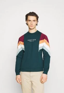 Kaotiko UNISEX CREW SEATTLE - Sweatshirt - Cloud -Kaotiko || Fire & Glory Populaire Magasin 47a4940a969e475da6a6812ce8e0bf00