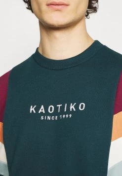 Kaotiko UNISEX CREW SEATTLE - Sweatshirt - Cloud -Kaotiko || Fire & Glory Populaire Magasin 5a1d0c295a95487da0804c6eabe34911