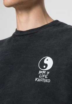 Kaotiko - Herren CREW WHERE IS LIFE - Sweatshirt - Black -Kaotiko || Fire & Glory Populaire Magasin 6c5aabd13fdc4b2c8ed206a5ae512792