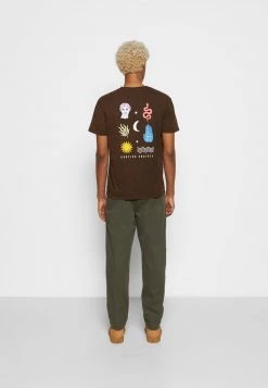 Kaotiko WASHED GREEK ELEMENTS UNISEX - T-Shirt Print - Brown -Kaotiko || Fire & Glory Populaire Magasin a290118e11554e94b8d02136eb6daa5a