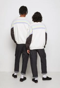 Kaotiko - Unisex CREW WALKER - Sweatshirt - Ivory/grey/pink -Kaotiko || Fire & Glory Populaire Magasin a3d14f0c70c44472acb435b9868b2417