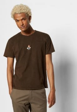 Kaotiko WASHED MOON SPHYNX UNISEX - T-Shirt Print - Brown -Kaotiko || Fire & Glory Populaire Magasin d66760b1b238495f84082a8f29d115de